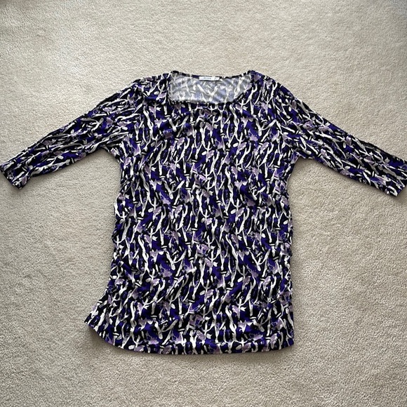 Long sleeved top Excellent condition - Picture 1 of 4